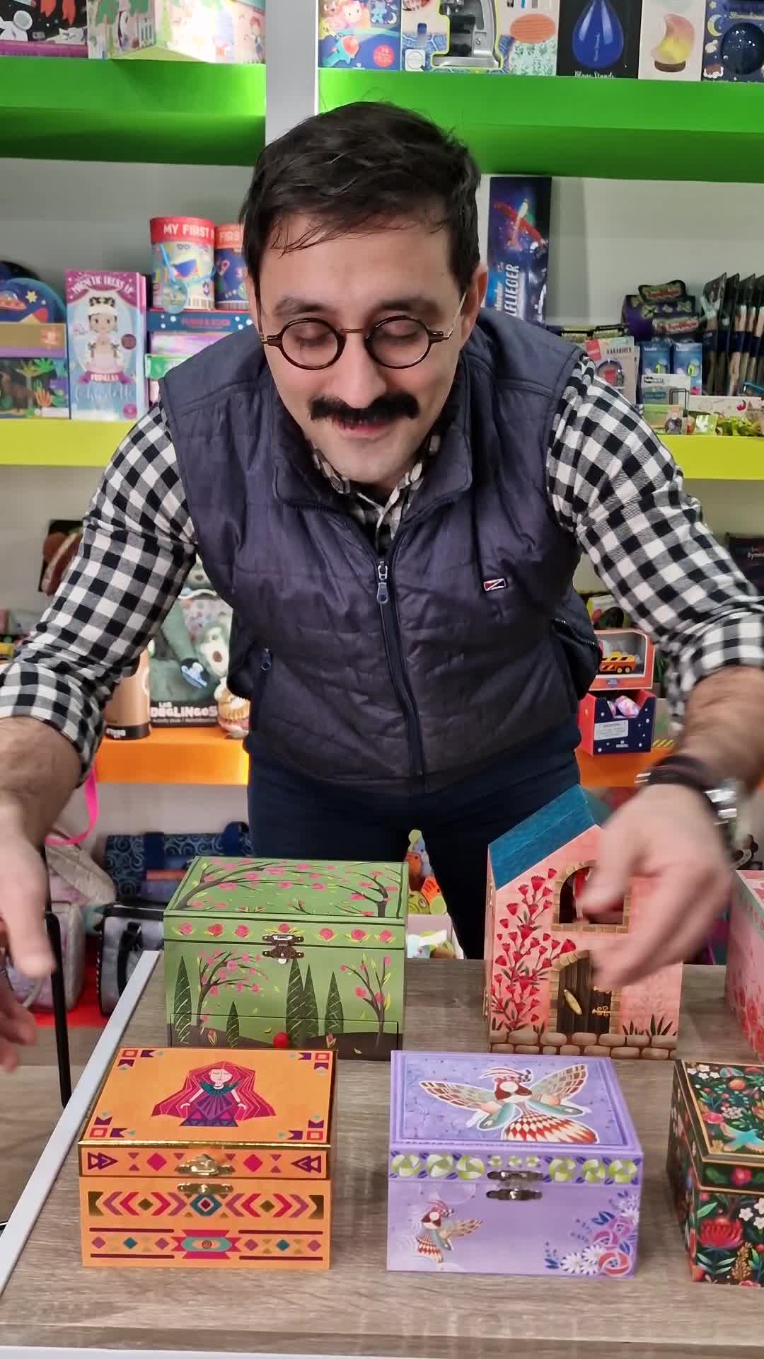 Μουσικές μπιζουτιερες!