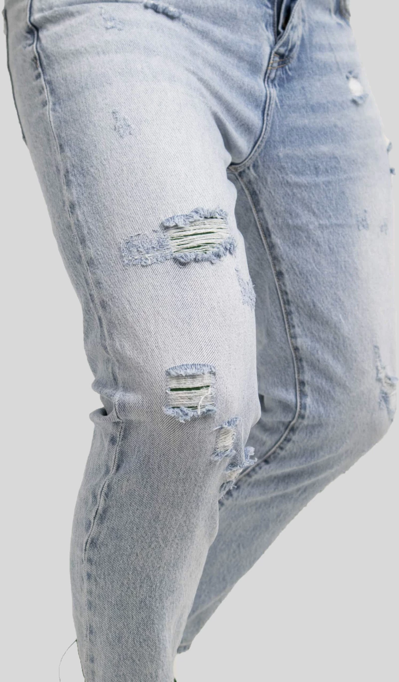 Ripped Jeans