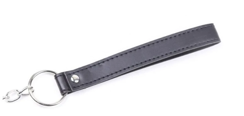 ΔΑΧΤΙΛΥΔΙ ΠΕΟΥΣ ΜΕ ΜΕΤΑΛΛΙΚΗ ΑΛΥΣΙΔΑ OHMAMA FETISH COCK RING WITH METAL LEASH CHAIN