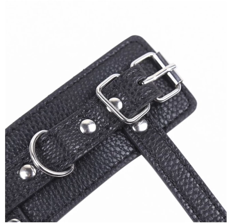 ΔΑΧΤΙΛΥΔΙ ΠΕΟΥΣ ΜΕ ΜΕΤΑΛΛΙΚΗ ΑΛΥΣΙΔΑ OHMAMA FETISH COCK RING WITH METAL LEASH CHAIN