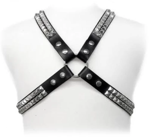 LEATHER BODY PYRAMID STUD HARNESS