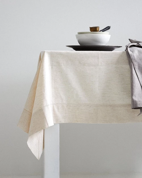 Μονόχρωμο Τραπεζομάντηλο με Αζούρ & Γαλλική Γωνία Amadora 16 ατόμων (150x350cm) Μπεζ