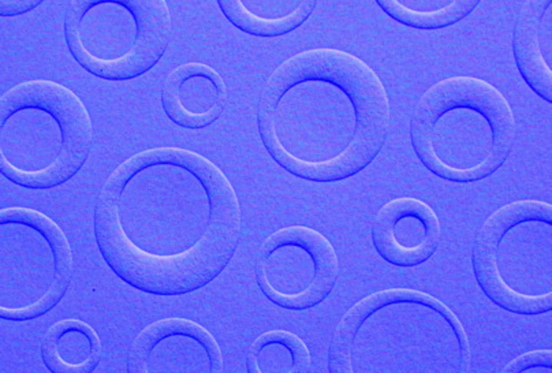 310375 Χαρτόνι ανάγλυφο bubbles 50x70 εκ. 220 γρ.(65 λιλά)