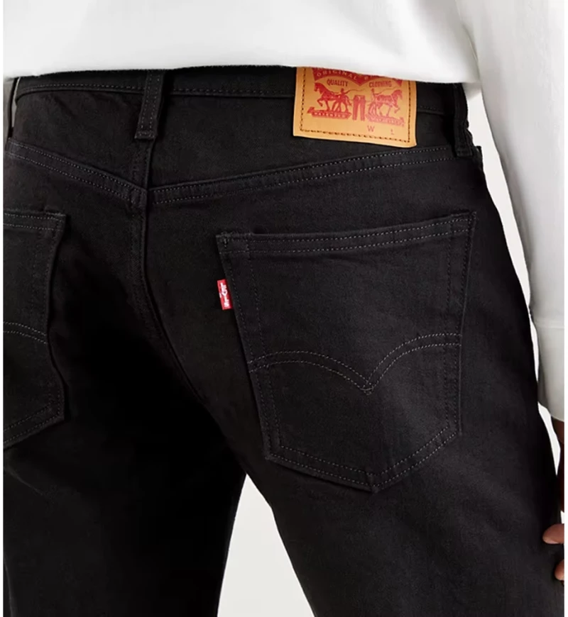 Levi's® 405™ STANDARD SHORTS