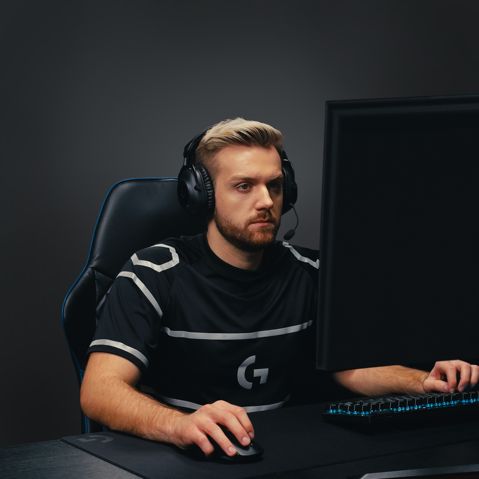 Logitech - G Pro X Superlight 2 Lightspeed Wireless Gaming Mouse / Computers