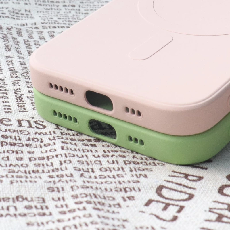 iPhone 14 Plus Silicone Case Magsafe - purple