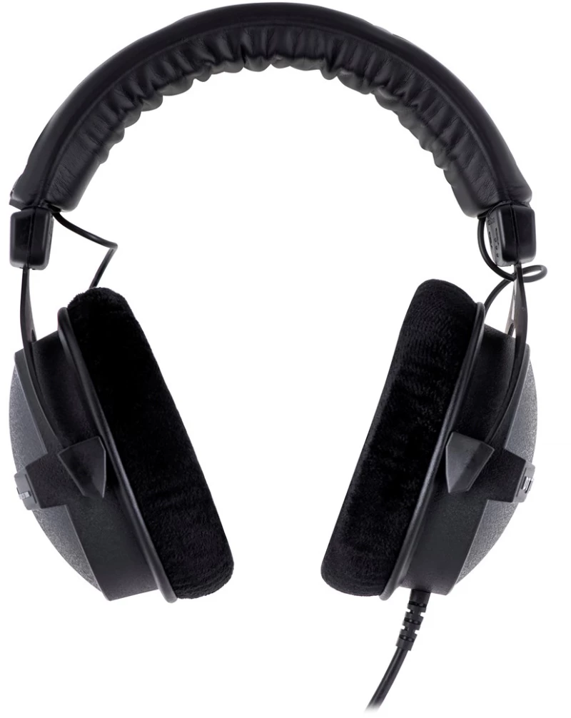 Beyerdynamic DT 770 Pro Black Limited Edition - closed studio headphones