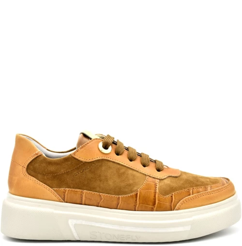 Sneakers σε καφέ ανοιχτό δέρμα
