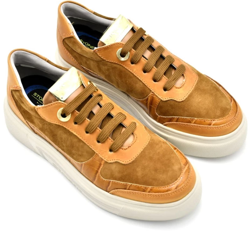 Sneakers σε καφέ ανοιχτό δέρμα