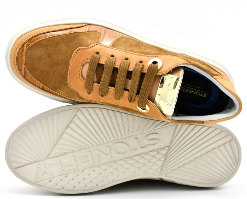 Sneakers σε καφέ ανοιχτό δέρμα