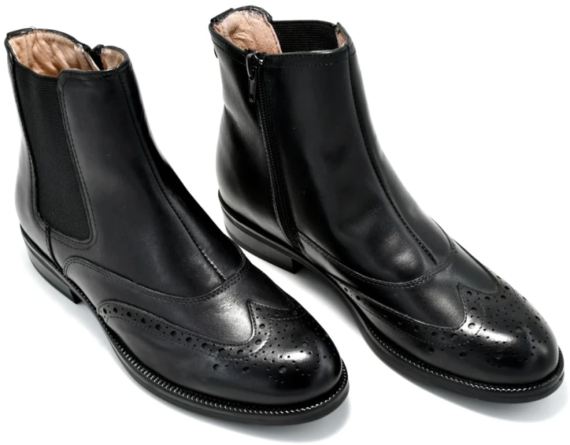 Μποτάκια Clyde 23