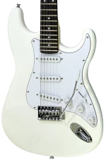 Infinity LAST32 - White