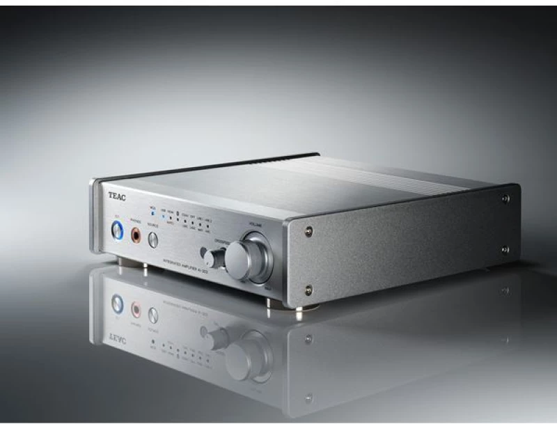 TEAC AI-303 USB DAC και Oλοκληρωμένος Eνισχυτής Aσημένιο