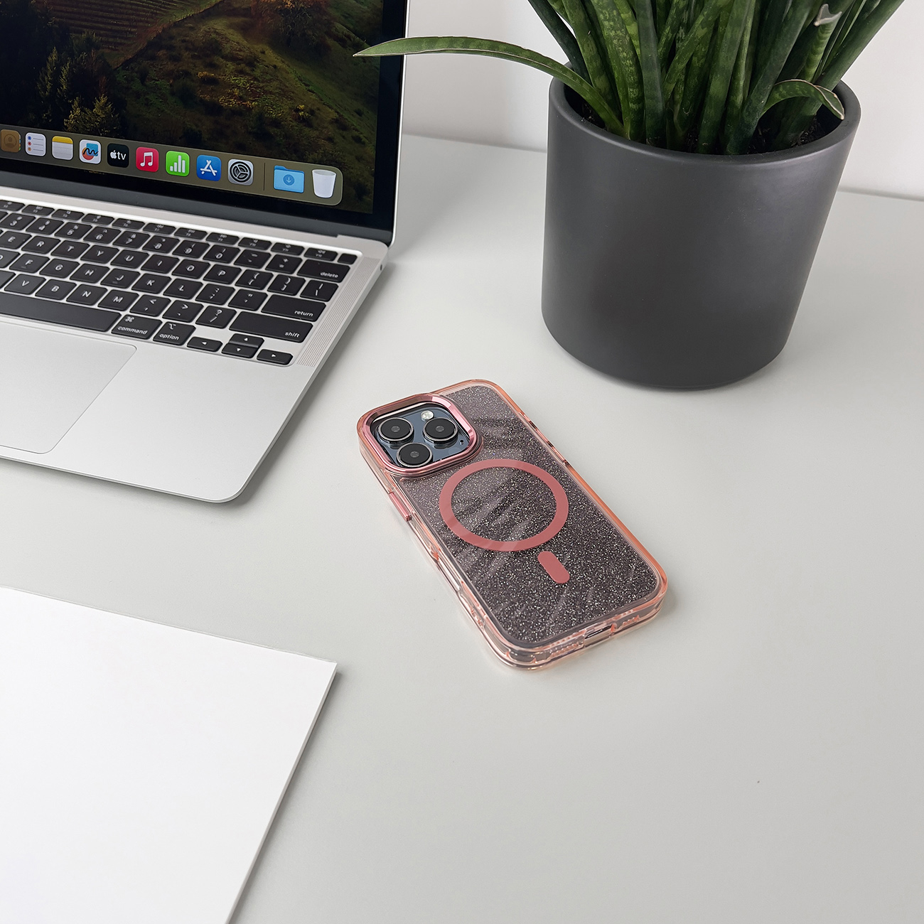 Wozinsky Glitter Case with Mag Safe for Samsung Galaxy S24 FE - Pink with Glitter