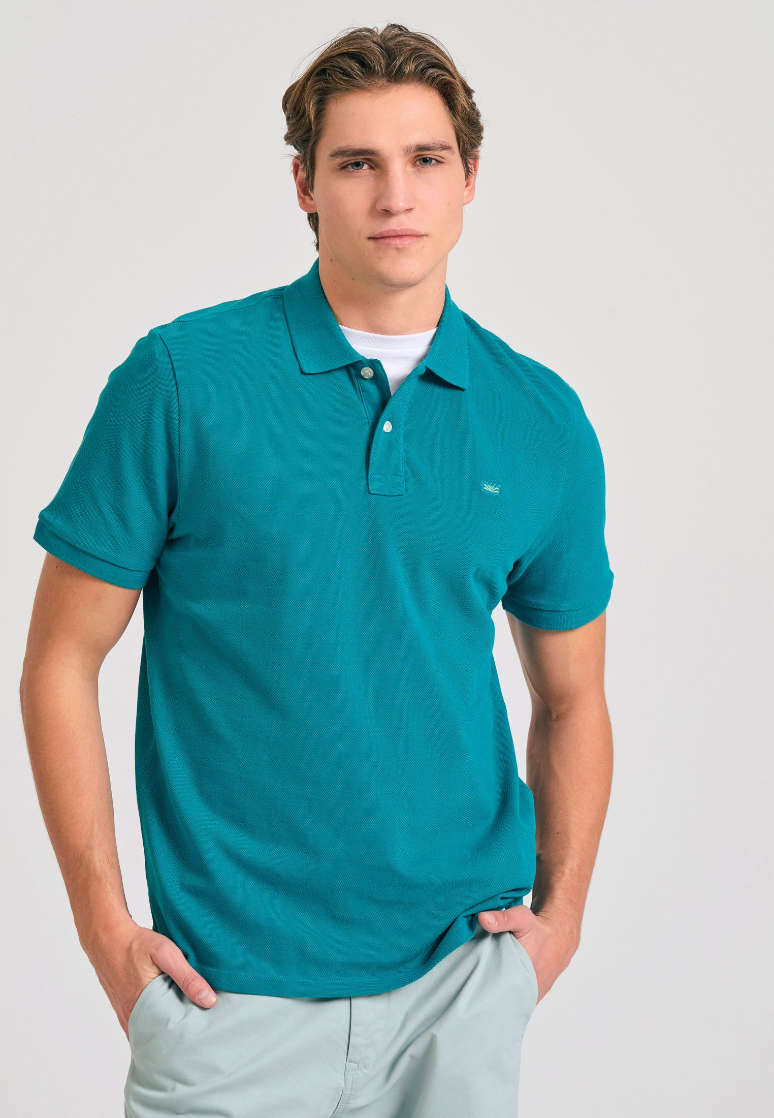Polo μπλούζα με κεντημένο logo - The essentials - PEACOCK - FBM011-001-11