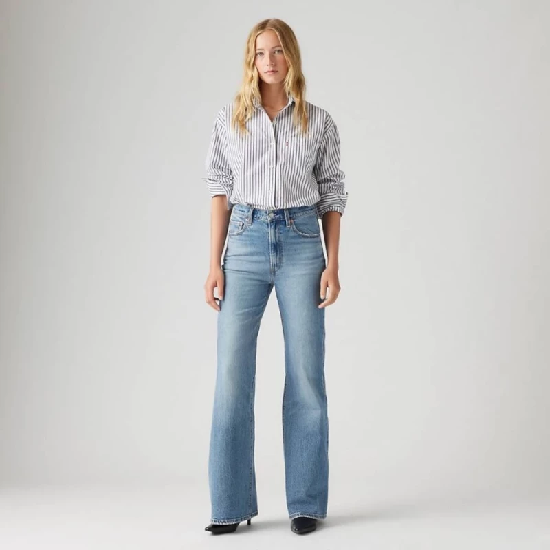 Levi’s® Woman Ribcage Bell Jeans