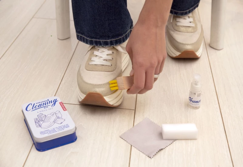 Sneaker Cleaning Kit (CD149) / Gadgets