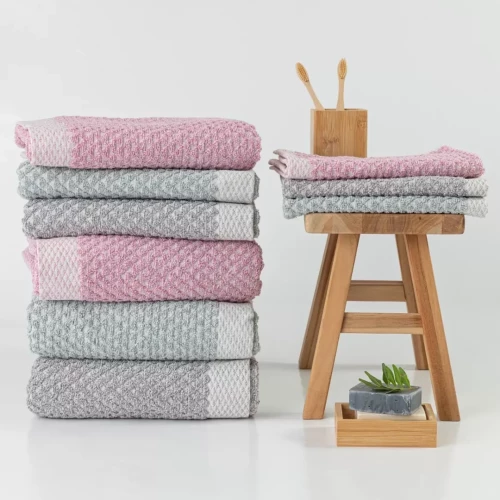 Πετσέτα Μπάνιου Triangle Άκουα 70 x 140 cm