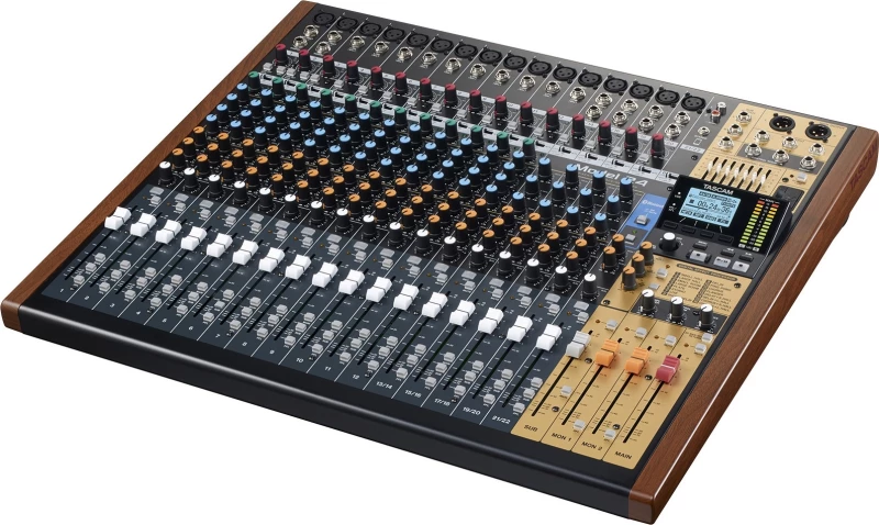 Tascam Model 16