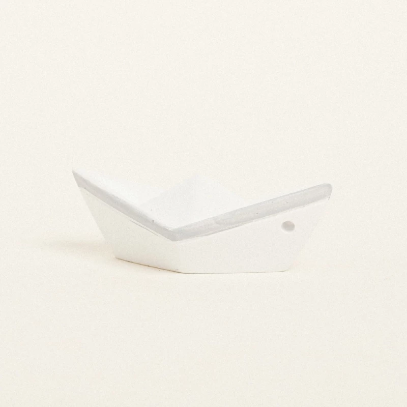 Beauty Home ΚΕΡΑΜΙΚΟ ΚΑΡΑΒΑΚΙ 7,5 x 3,5 x 3 cm ΛΕΥΚΟ / ΓΚΡΙ
