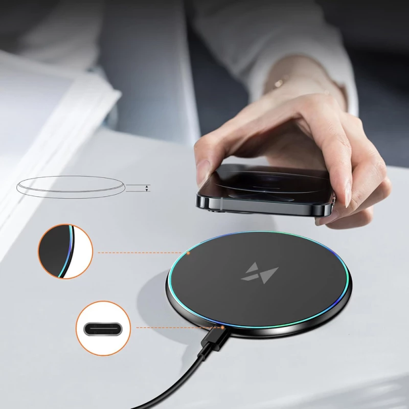 Wozinsky WLI-01Y 15W Qi Inductive Charger with USB-C Cable - Black