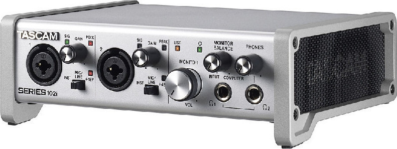 Tascam Series 102i
