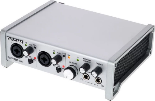 Tascam Series 102i