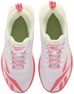 100240136  Reebok Road Strider Reebok