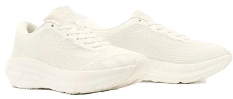 100239228  Reebok Road Strider Reebok