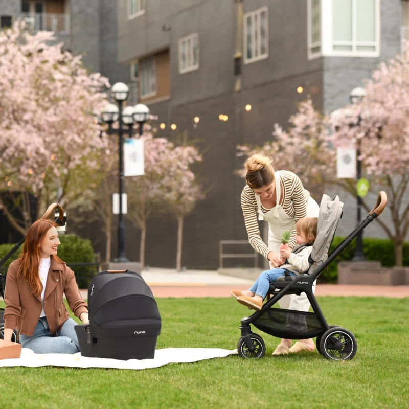 Nuna Καρότσι Triv™ Next Cedar