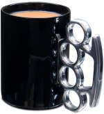 Winkee - Mug - Knuckleduster / Gadgets
