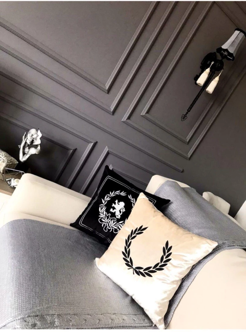 Stewehome Μαξιλαροθήκη διακοσμητική με κέντημα από βελούδο Εκρού 43x43 cm